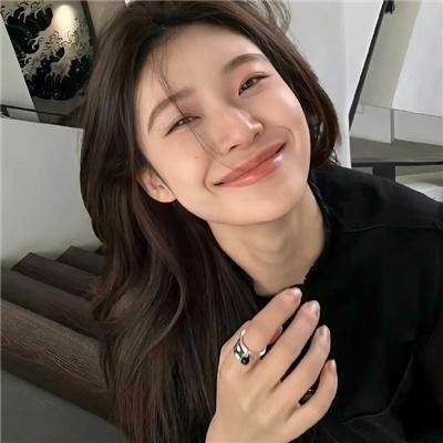 唱歌的六个女人